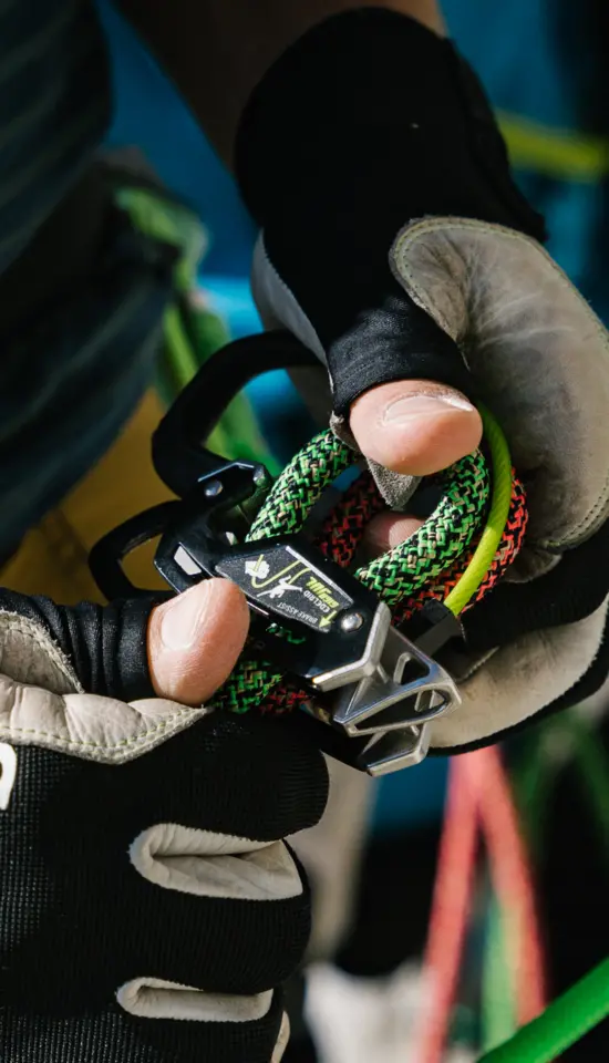GIGA JUL Brakingassist Tubers (Highly versatile belay device | suitable for use as a tuber and autotuber) - Image 5